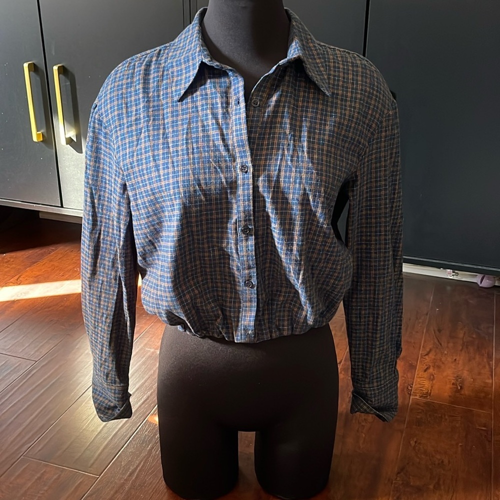 ZARA Long sleeve button down crop top